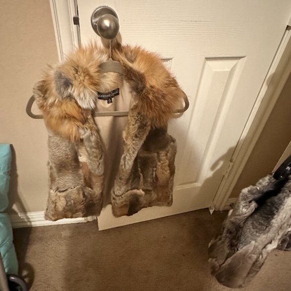 Adrienne Landau Rabbit Fur Vest - Size Small - Picture 1 of 2